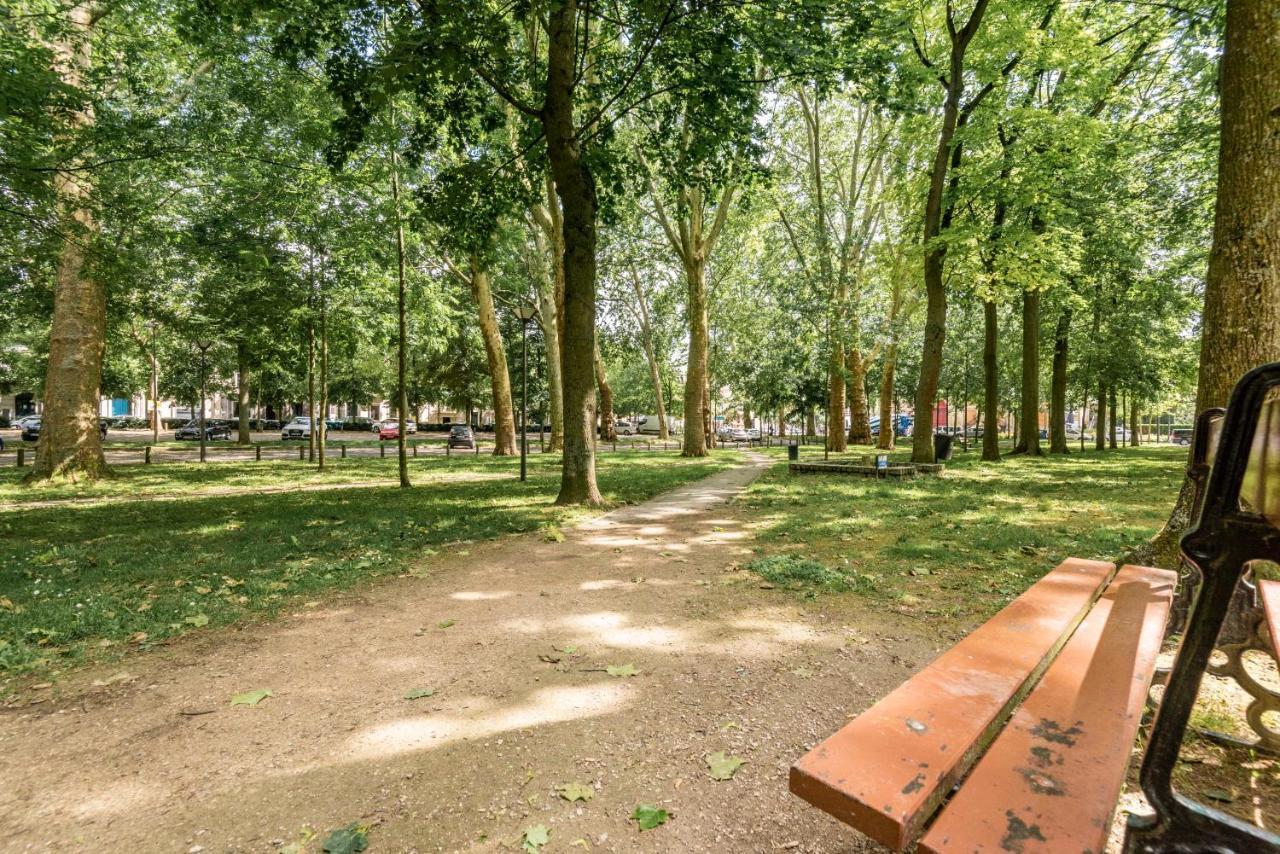 Feuillatte Apartment Reims Bagian luar foto