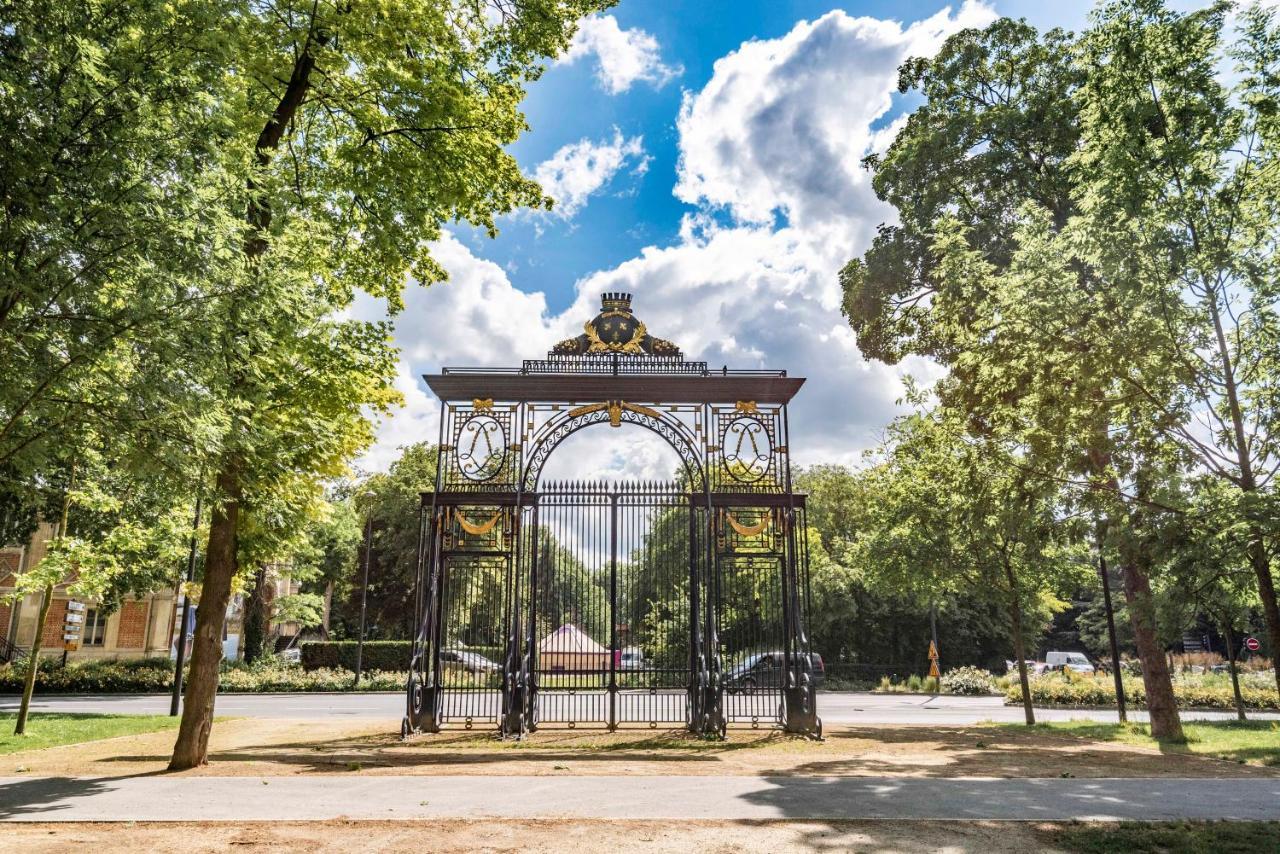 Feuillatte Apartment Reims Bagian luar foto